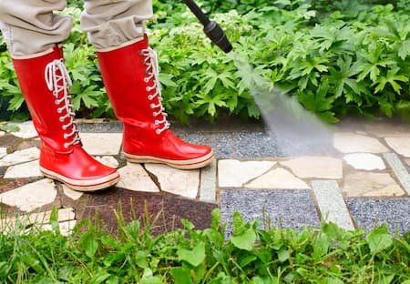 3 reasons summer is the best time for pressure washing