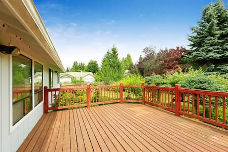 How to choose a size and shape for your deck